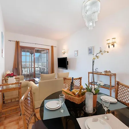 For 4 People In Tenerife, Cleaning Included Apartmán *